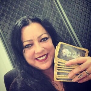 Intuitive Tarot Reading with Bella